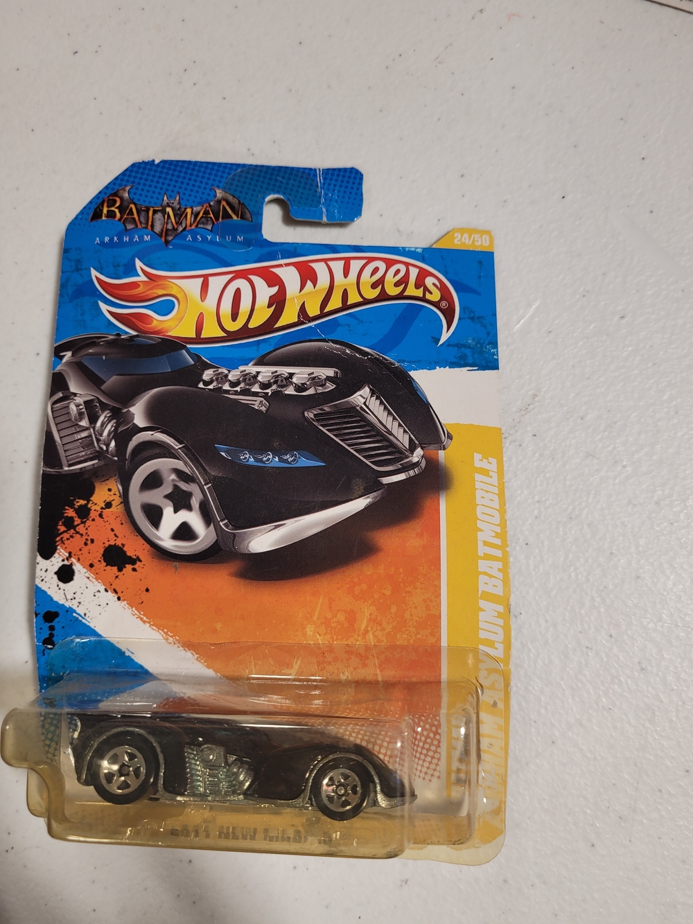 Hot Wheels Black Batmobile Die-Cast Toy Car - Picture 1 of 2